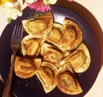 Deep_fried_pirogi.